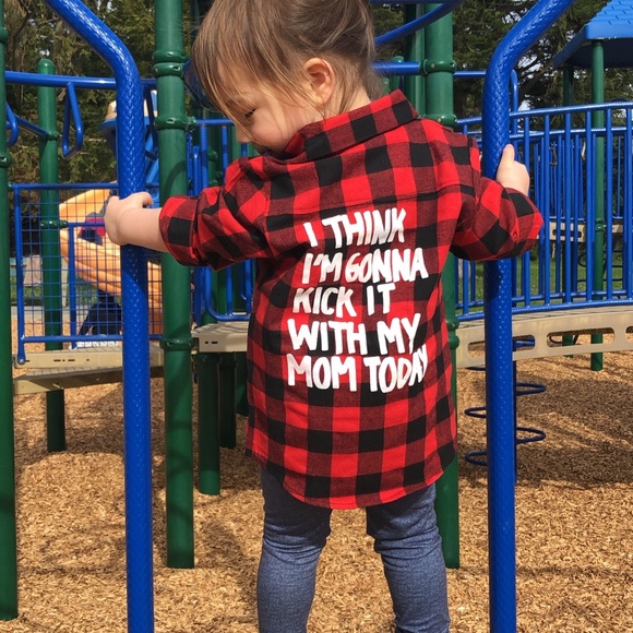 Welcome to my closet, friends! - Picture 2 of 9